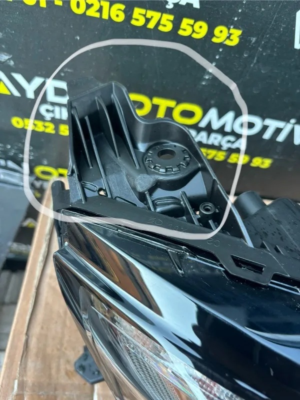 Renault Koleos 2 Koleos 2-II 2020-2023 Sağ Far Lambası 260104431R -Renault Mais çıkma parça - Aydın Otomotiv - görsel 2