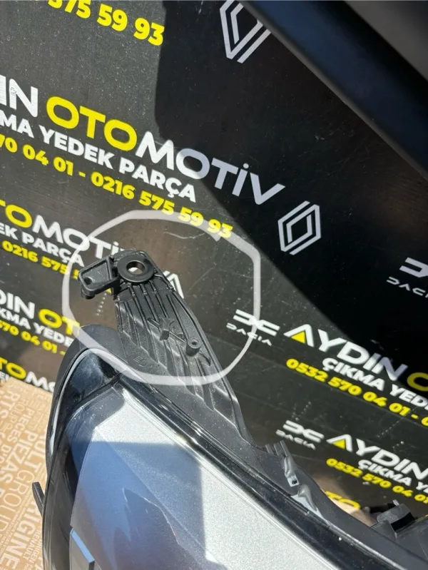 Renault Megane 4 Megane 4-IV 2016-2020 Joy Sağ Far Lambası 260106827R -Renault Mais çıkma parça - Aydın Otomotiv - görsel 2