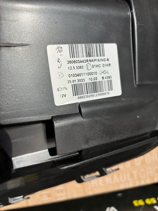 Renault Clio 4 Clio 4-IV 2013-2016 Makyajsız Kasa Sol Far Lambası İçi Kromlu - Nikelajlı 260603442R -Renault Mais çıkma parça - Aydın Otomotiv - görsel 3