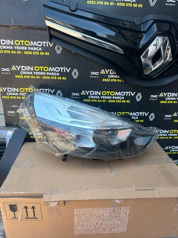 Renault Clio 4 Clio 4-IV 2016-2020 Sağ Ön Far Lambası İçi Siyah  260103421R -Renault Mais - Aydın Otomotiv