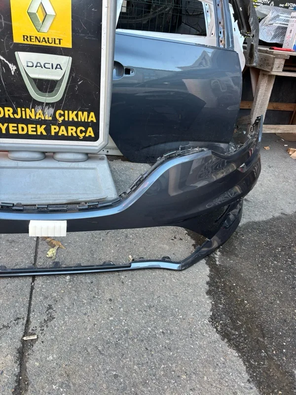 Renault Megane 4 MEGANE 4 2021-2026 ÖN TAMPON TİTANYUM GRİ FABRİKASYON HATASIZ AYARINDA SADECE RÖTÜŞLÜK 601980481R çıkma parça - Aydın Otomotiv - görsel 2