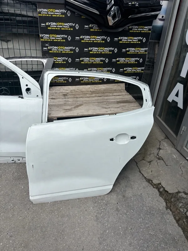 Renault Taliant Taliant 2020-2023 Sol Arka Kapı Beyaz 821014558R -Renault Mais - Aydın Otomotiv